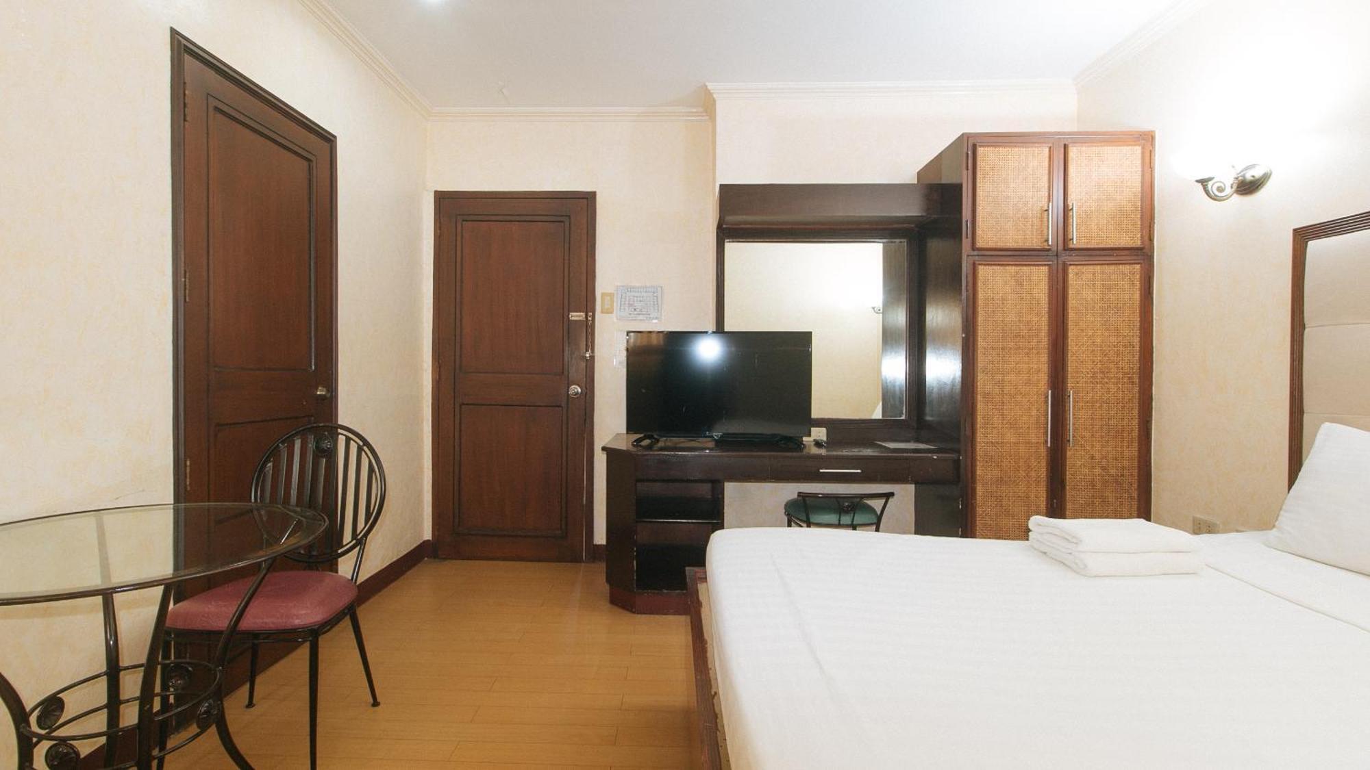 Bliss Hotel Dau Mabalacat Extérieur photo